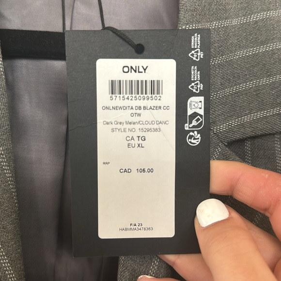 ONLY Gray Pinstripe Blazer Oversized Double-Breasted Stylish New - Picture 4 of 4